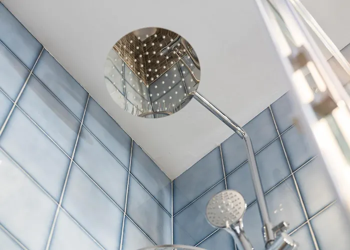 FridaysFlats 3 bedroom Av Gaudi w Sagrada Familla views