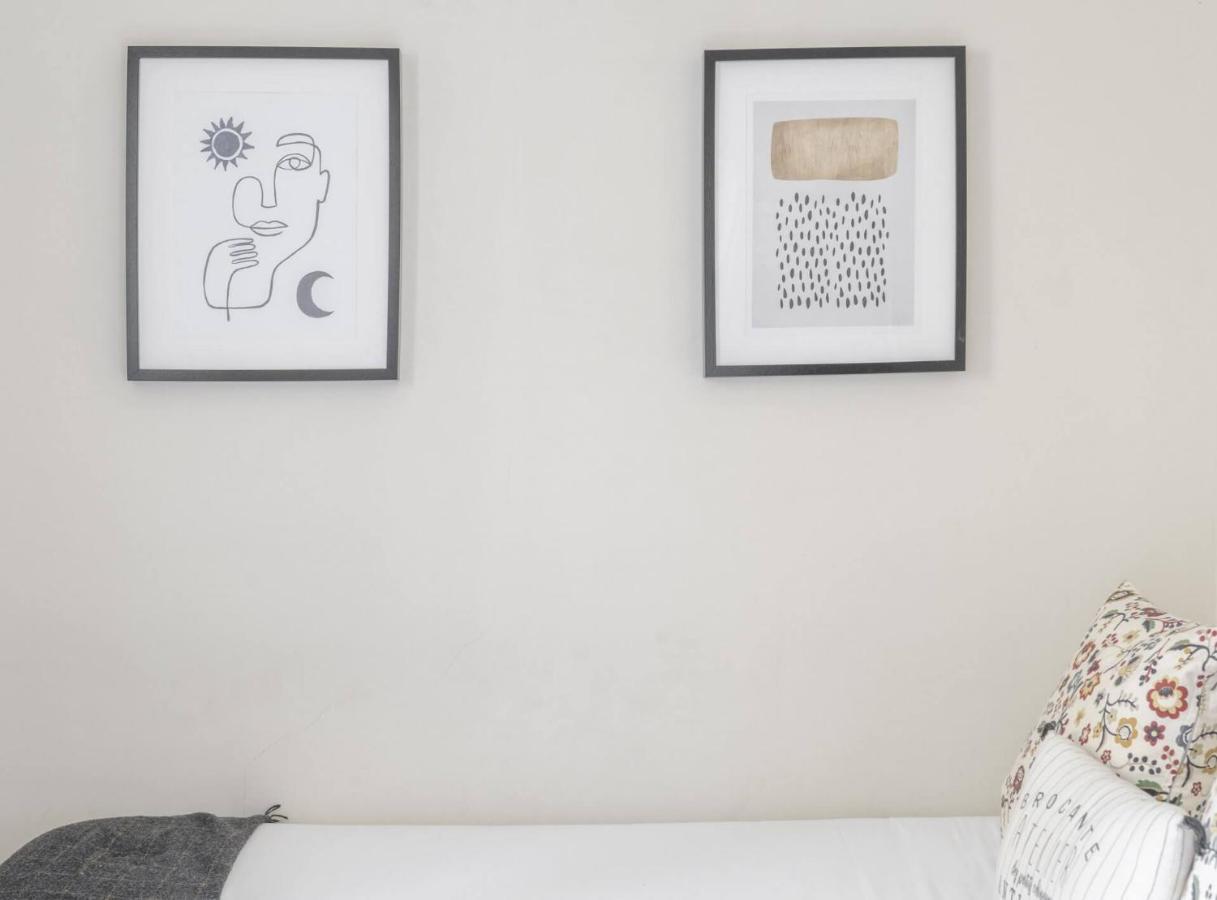 Margarit 4 Bedroom Apartment *