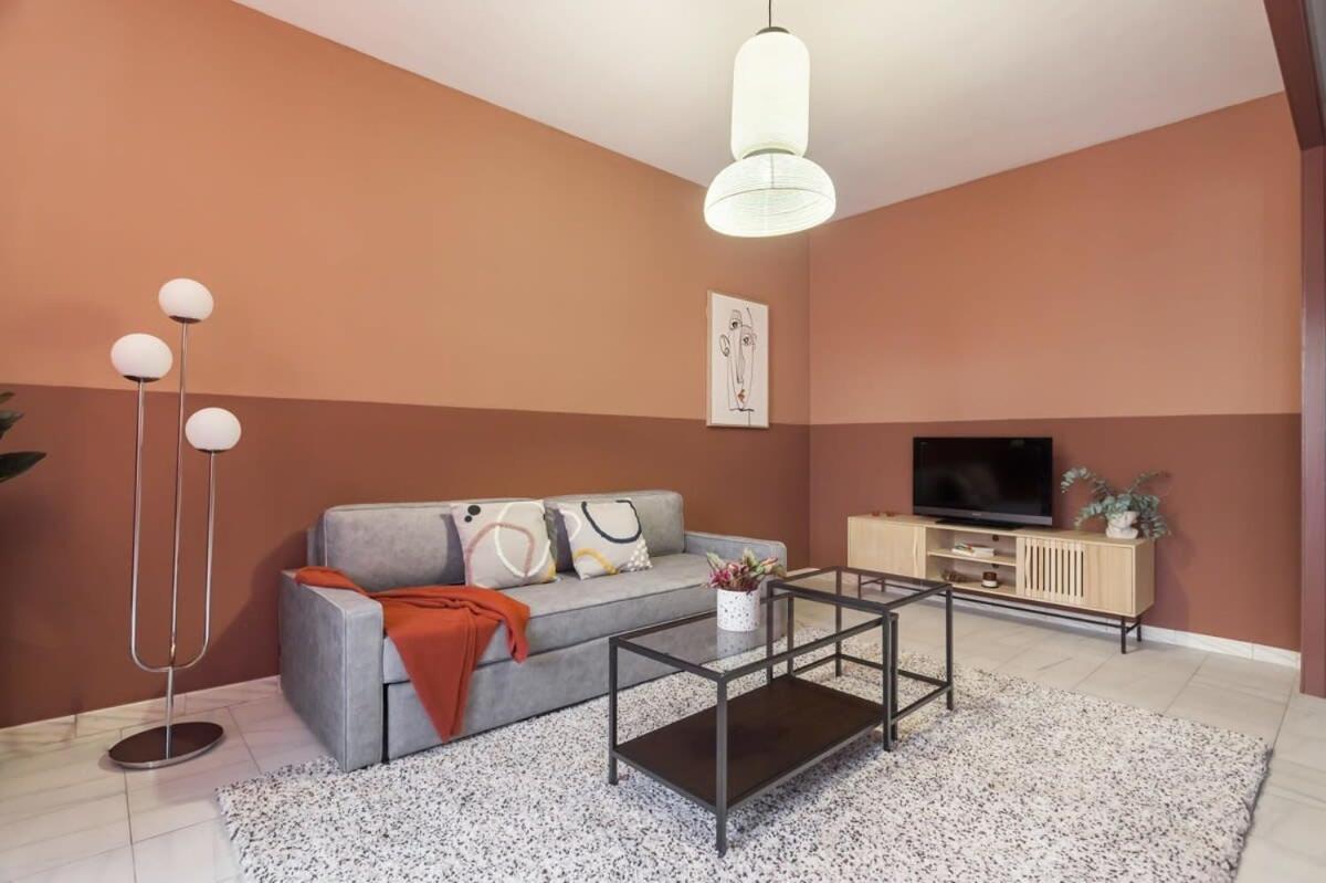 Sagrada Familia Cozy 3 Bedroom With Balcony Barcelona