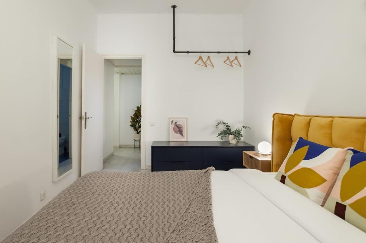 Sagrada Familia Cozy 3 Bedroom With Balcony Appartement *