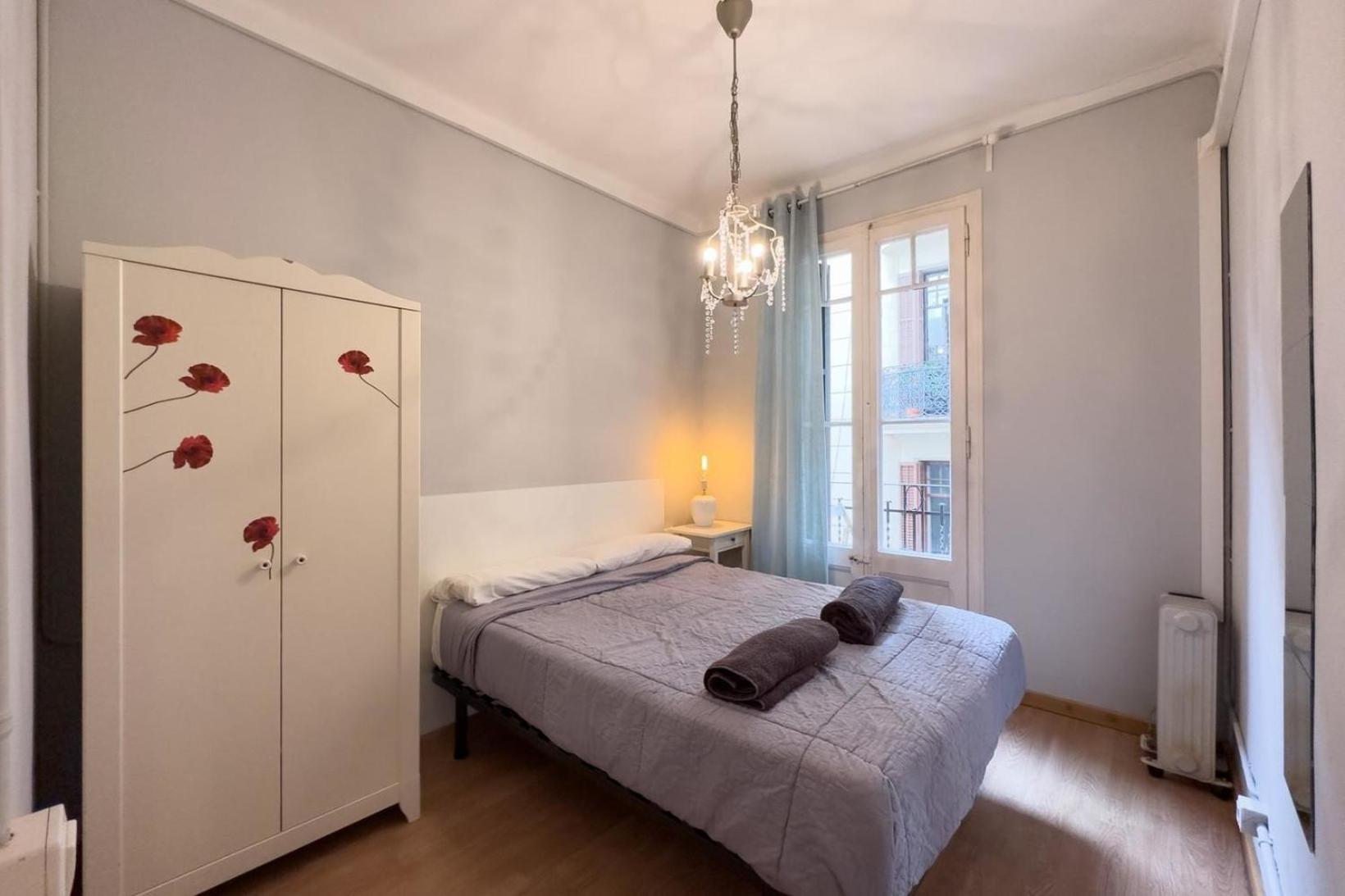 Apartment Fuer 3 Personen Ca 40 Qm In Barcelona-gracia, Costa Brava Costa Del Maresme