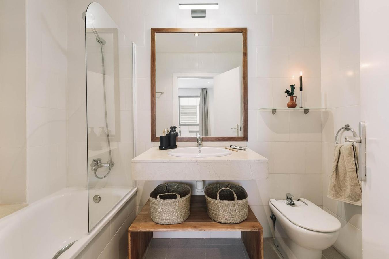 Sole - 2 Bedrooms In Poblenou Appartement