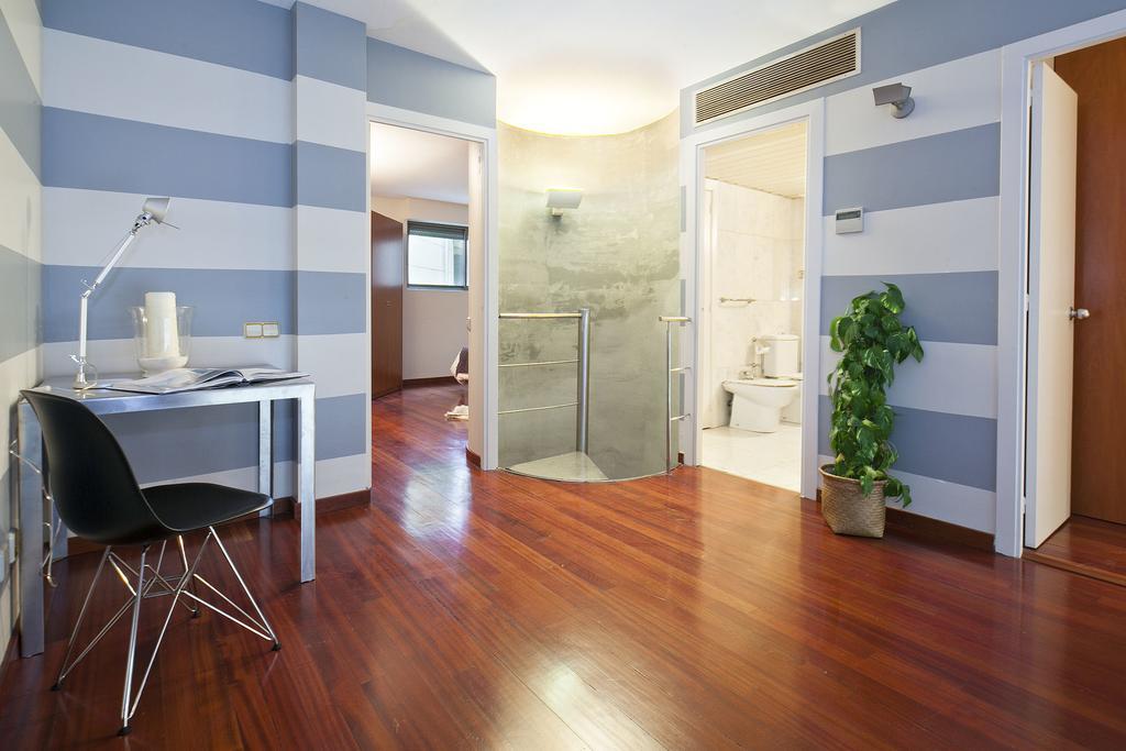 My Space Barcelona Gracia Pool Near Center
