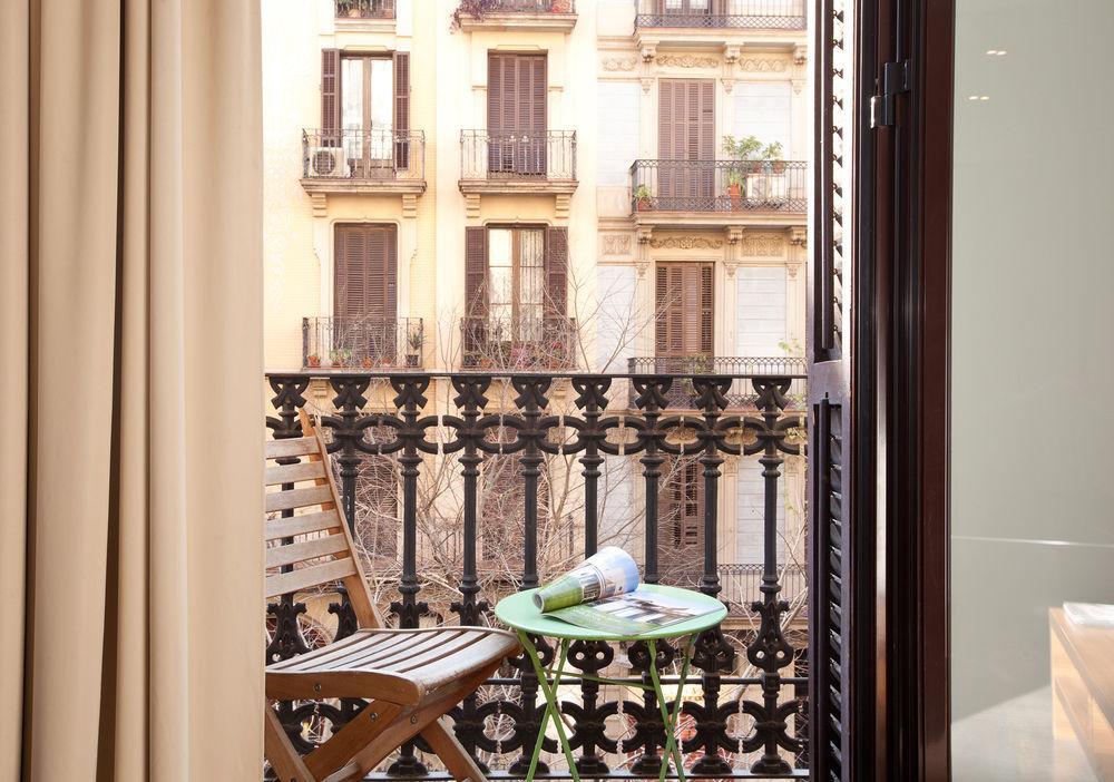 Easy Sleep Gaudi Terrace Apartment Barcelona