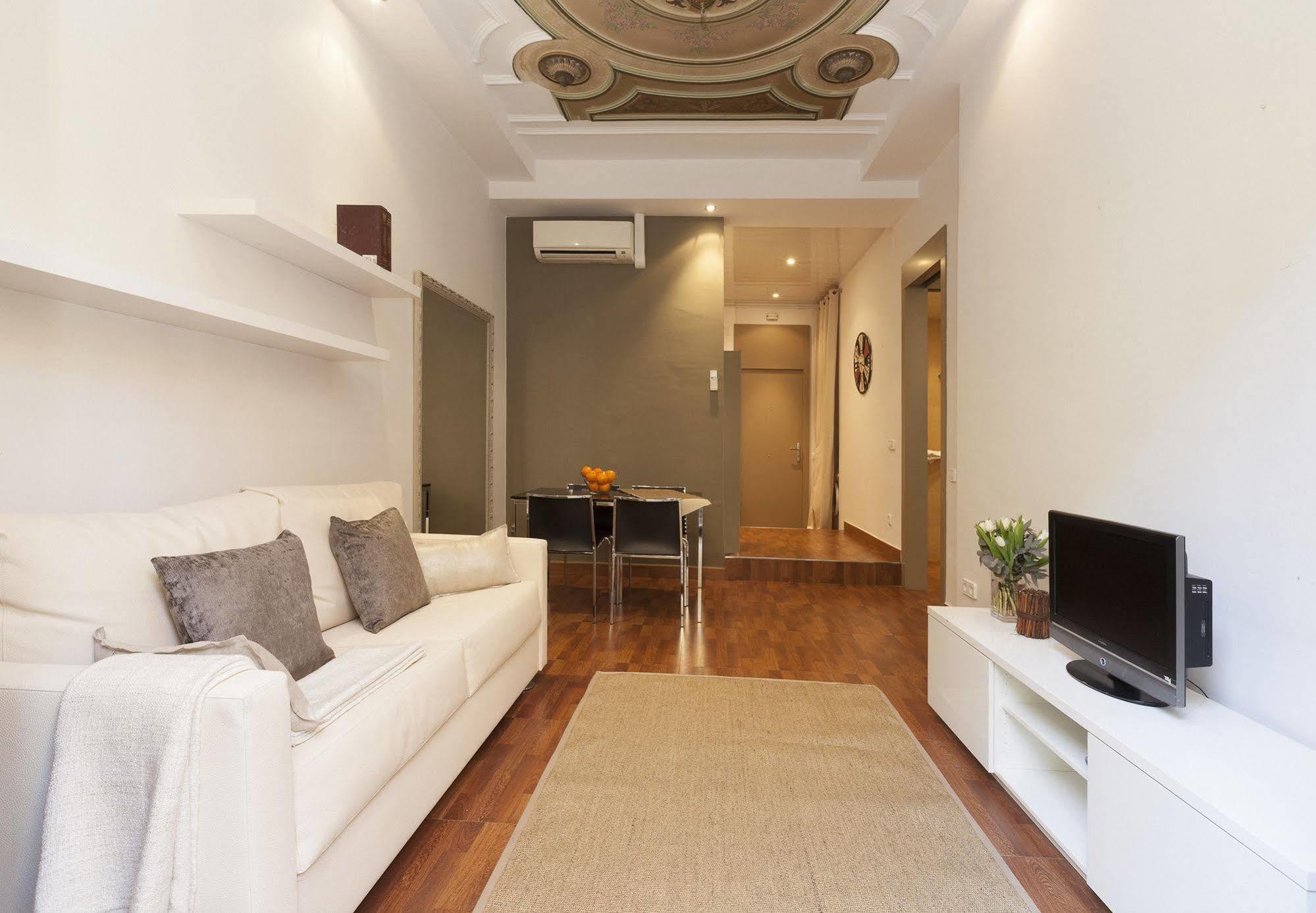 Apartment Easy Sleep Gaudi Terrace *