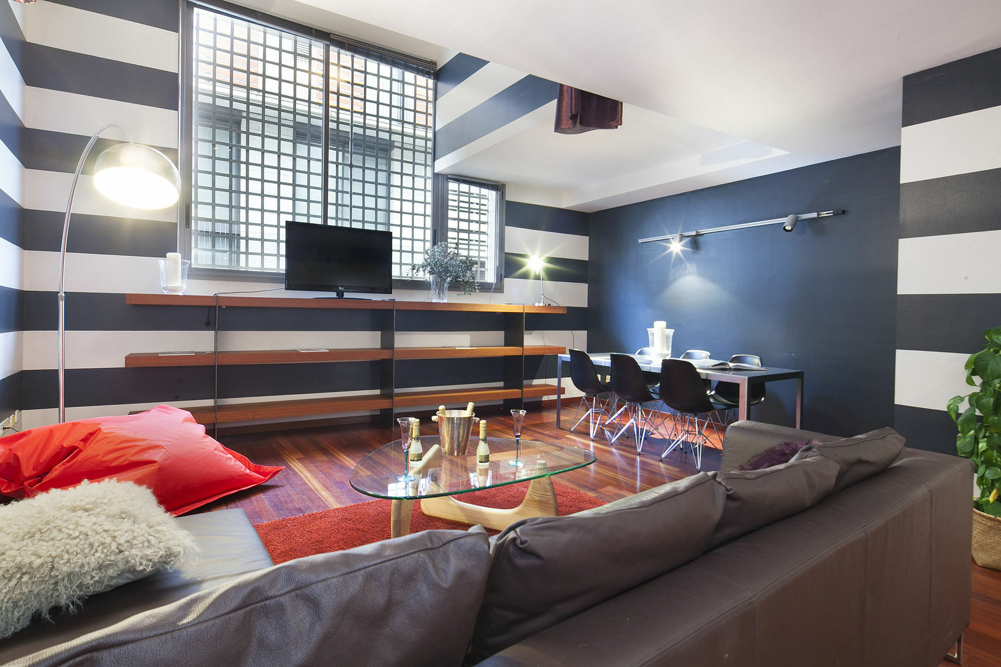 My Space Barcelona Gracia Pool Near Center Apartment *