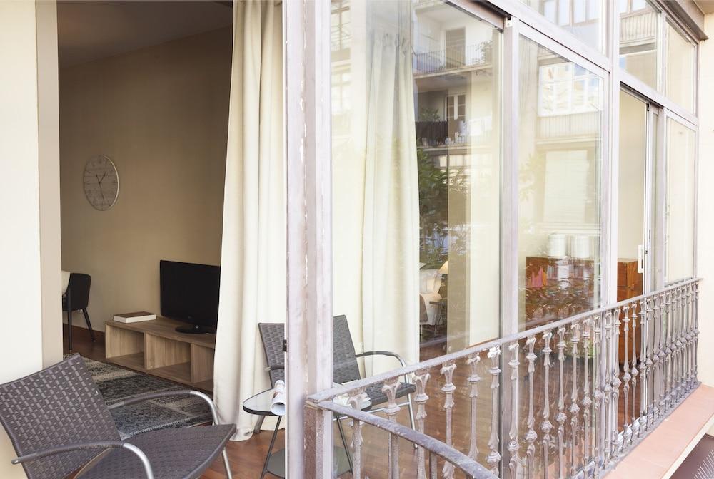 Apartment Easy Sleep Gaudi Terrace Barcelona