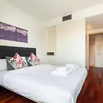 Plaça Catalunya Luxurious 2bedroom with balcony