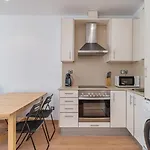Guestready - Bright Home Near Montjuic