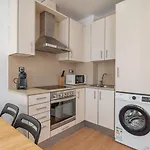 Guestready - Bright Home Near Montjuic