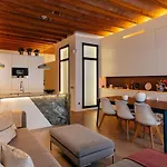 Fully Equipped Upscale Loft Weekly Cleaning Incl