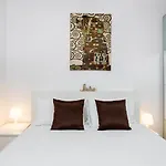Cozy Terrace In Eixample