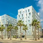 Urban Districs Apartments Rambla Suite & Pool