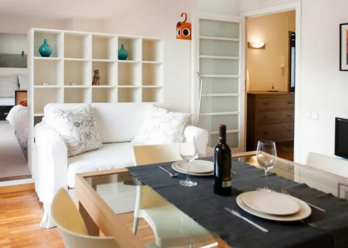 Apartamento Con Terraza Privada Y Wifi En El Corazon De Barcelona - Es-341-5