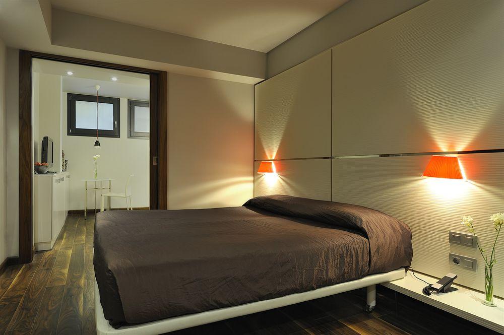 Balmes Apartment *