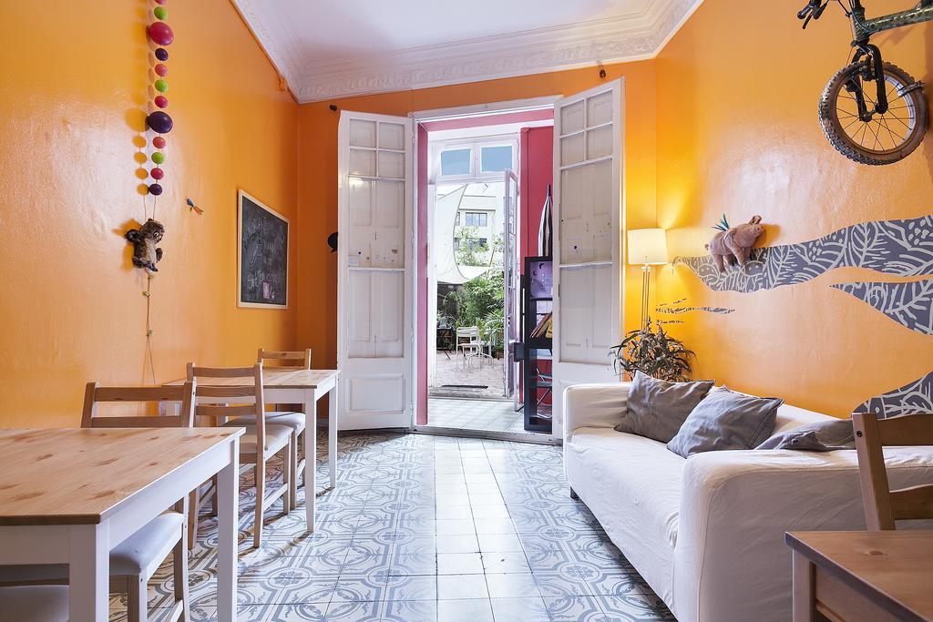 Diagonal Apartment