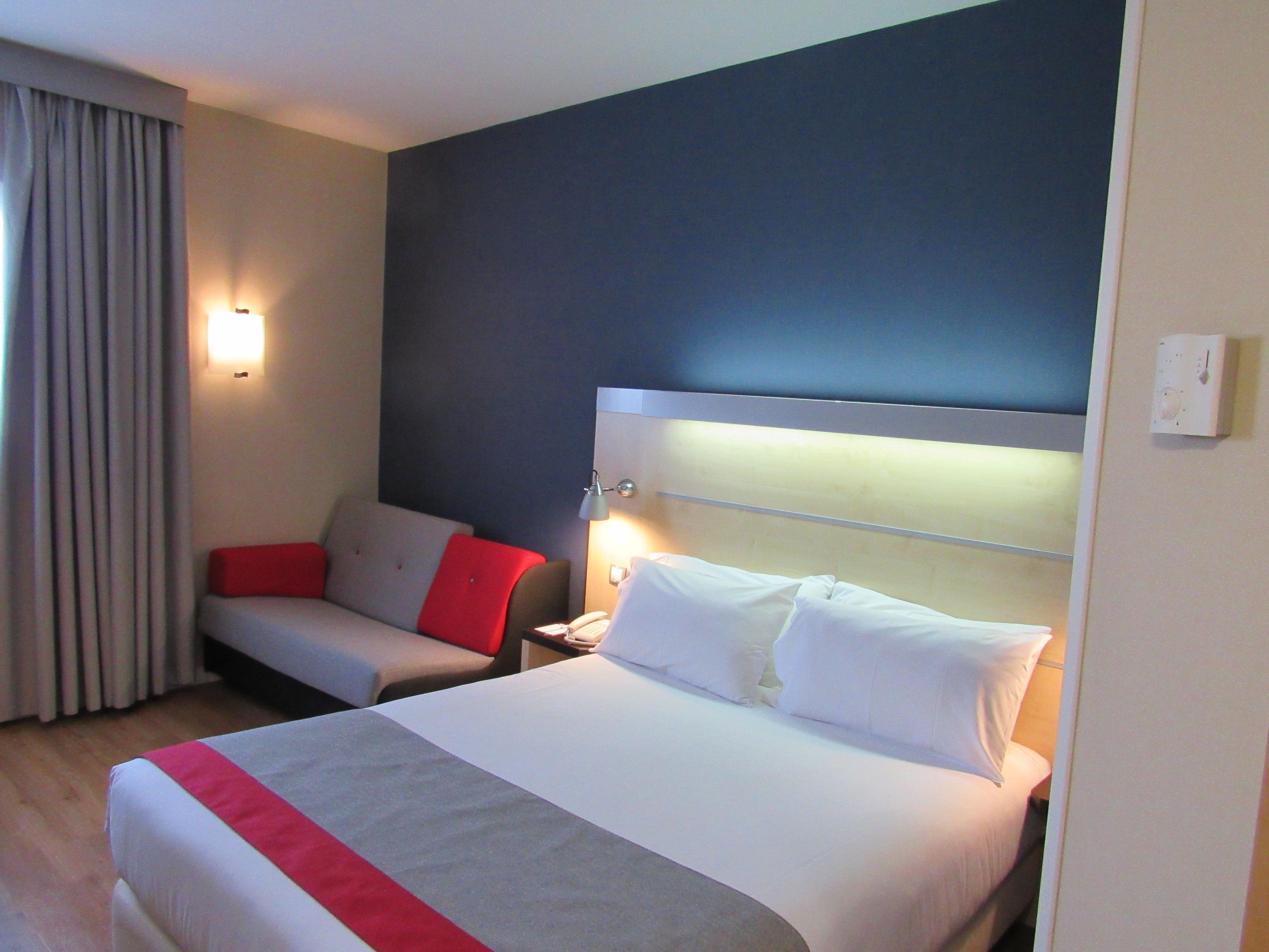 Express 22@ By Ihg