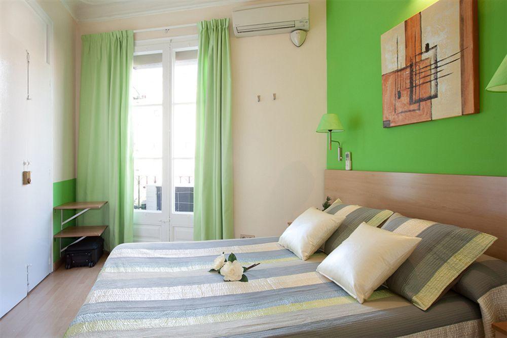 Hostel Felipe Ii *