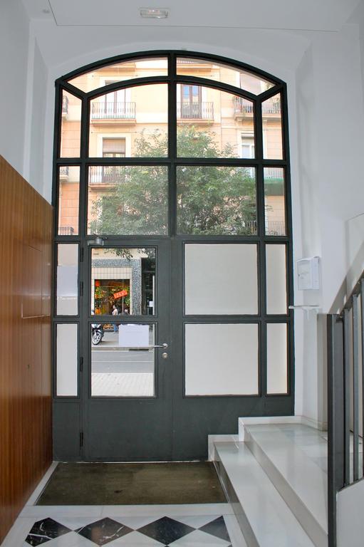 Tamarit Apartment Barcelona