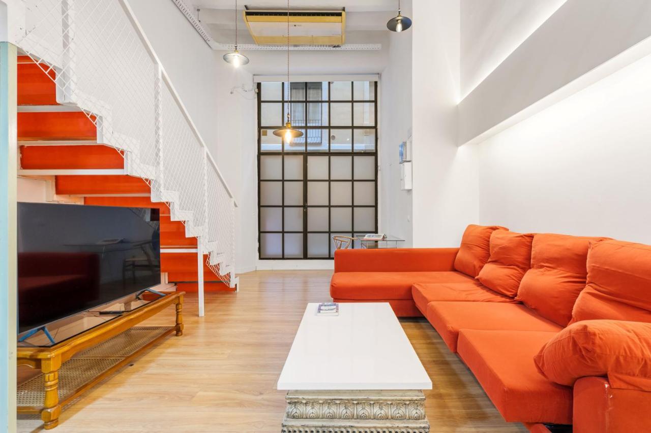 Apartment Quiet Gem With Jacuzzi In The Center Barcelona