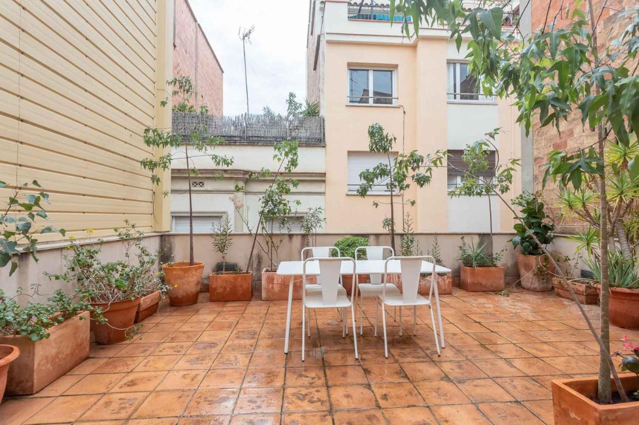 My Space Charming In The Heart Of Gracia