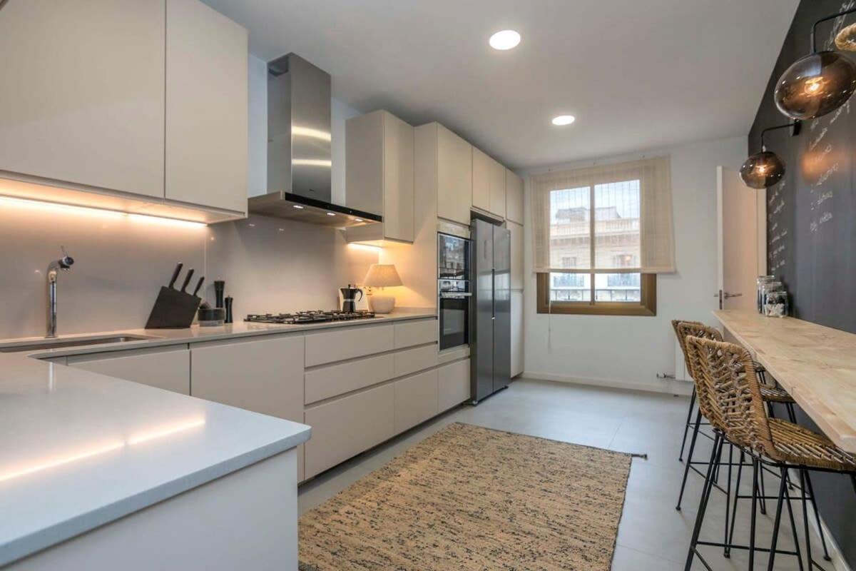 Luxury 4-bedrooms In Rambla De Catalunya Appartement