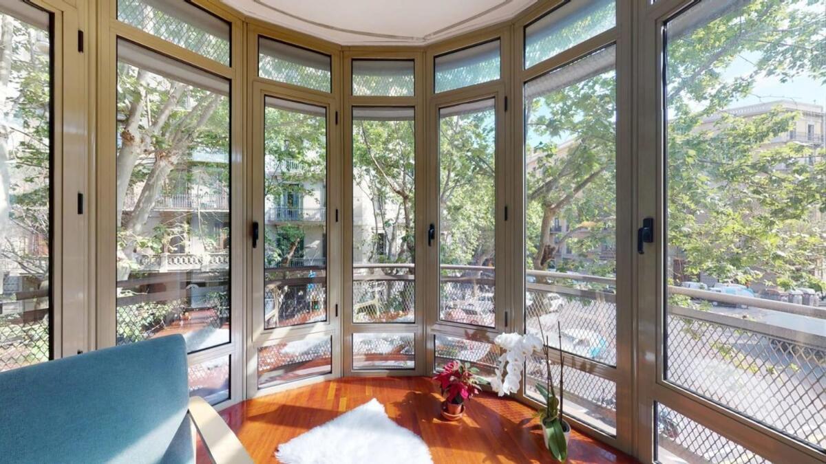 Modern And Bright Three-bedroom In Eixample Appartement
