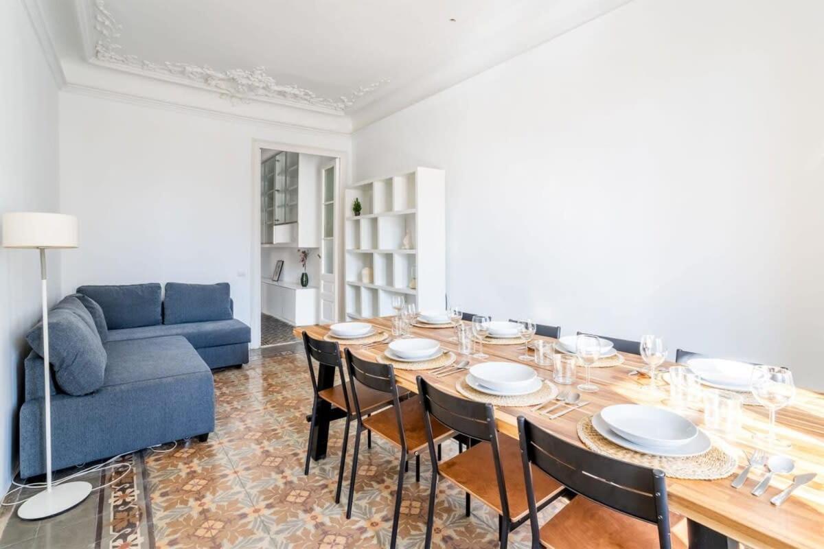 Apartamento Gran Via Historic Catalan 4bd Only For Families Or Business Groups