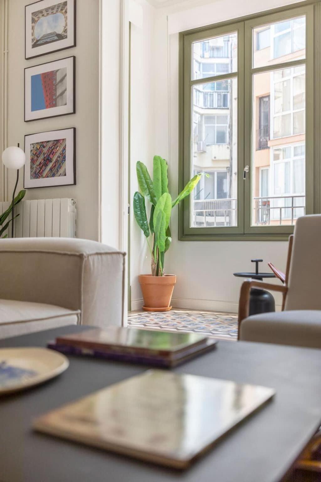 Exclusive Paseo De Gracia 5bd 5bth With Terrace Apartment Barcelona