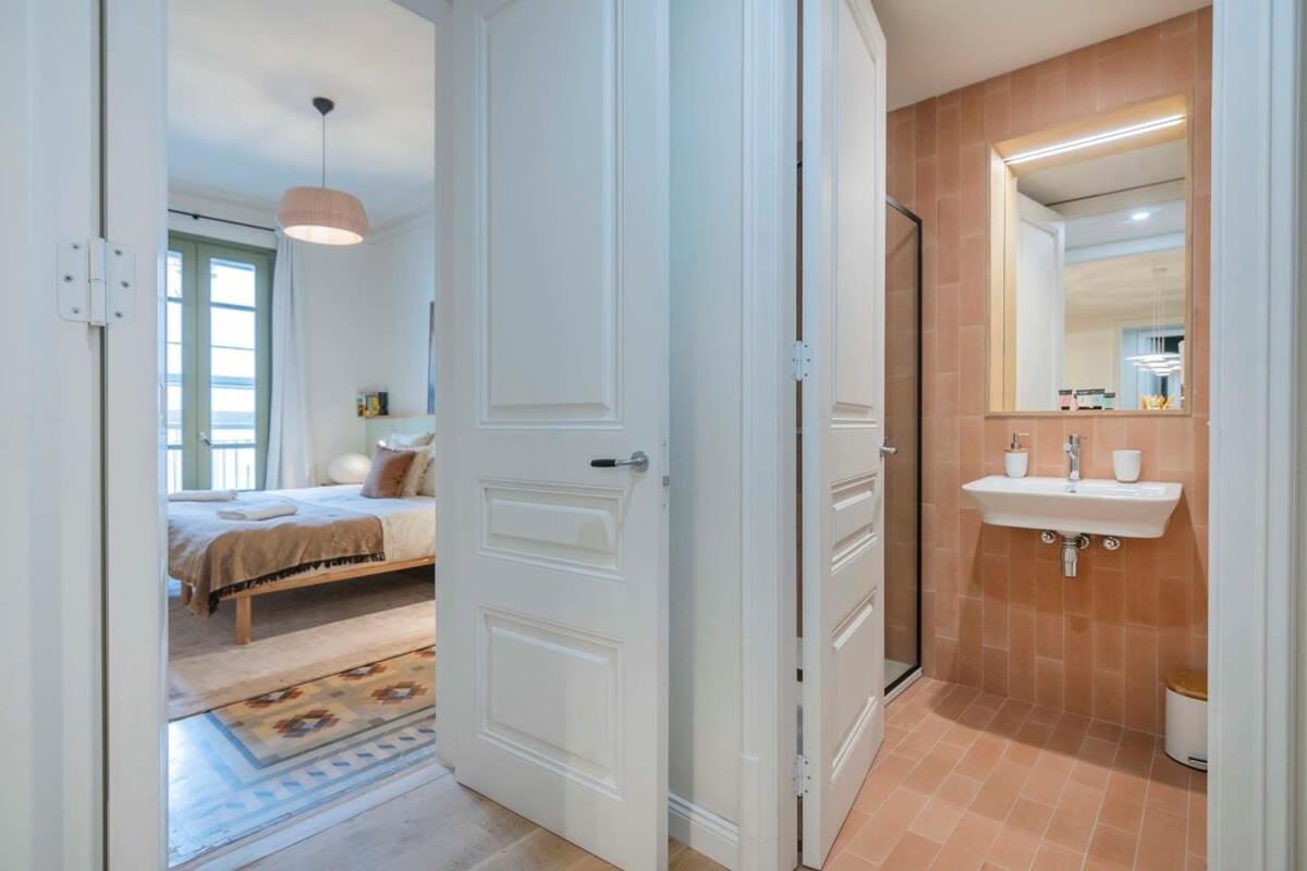 Exclusive Paseo De Gracia 5bd 5bth With Terrace *