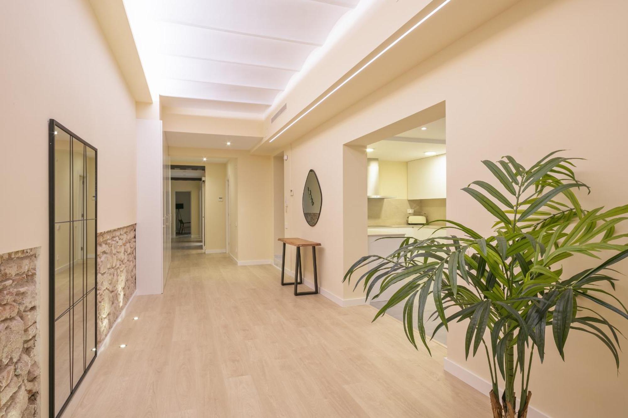 Apartment Ola Living Diagonal Ii