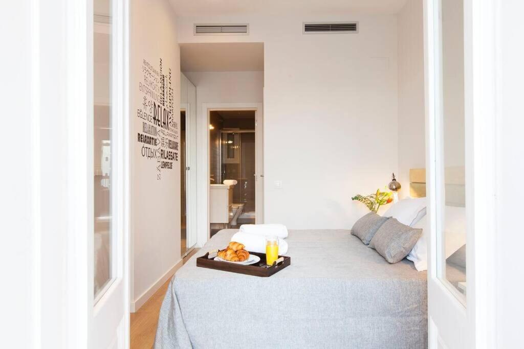 Perfectly Located 4bed 4bath In Eixample Appartement