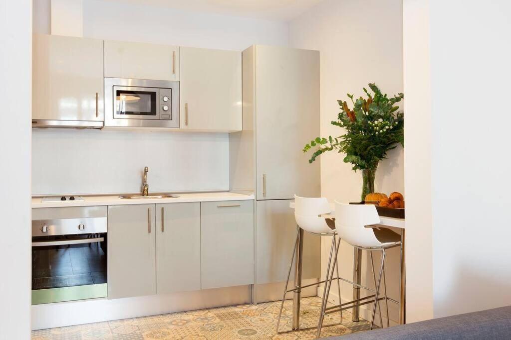 Appartement Perfectly Located 4bed 4bath In Eixample Barcelona