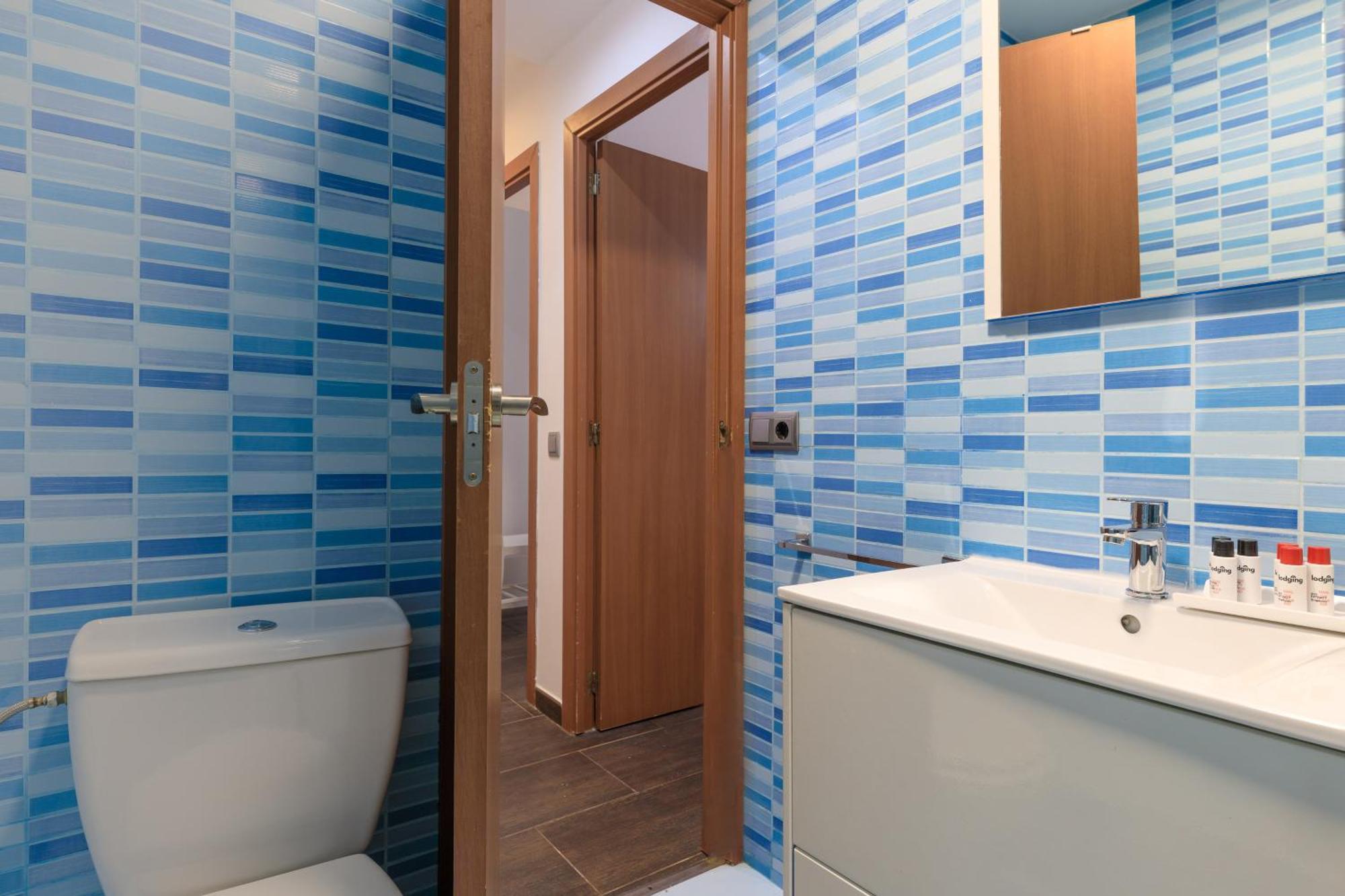 Apartment Housalia Corsega - 3 Bedrooms Next To Sagrada Familia *