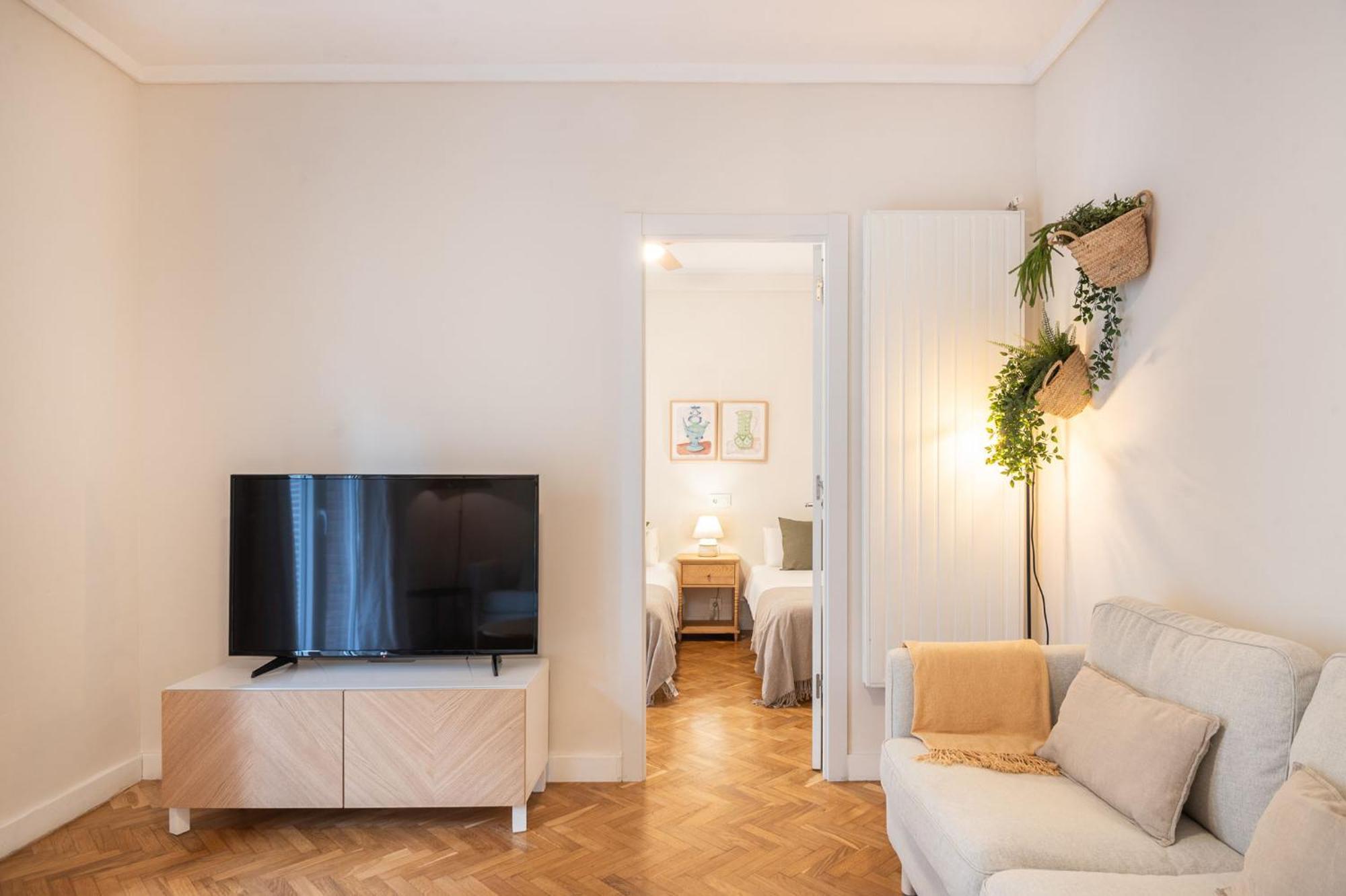 Apartment Warmth And Comfort In The Sought-after Eixample