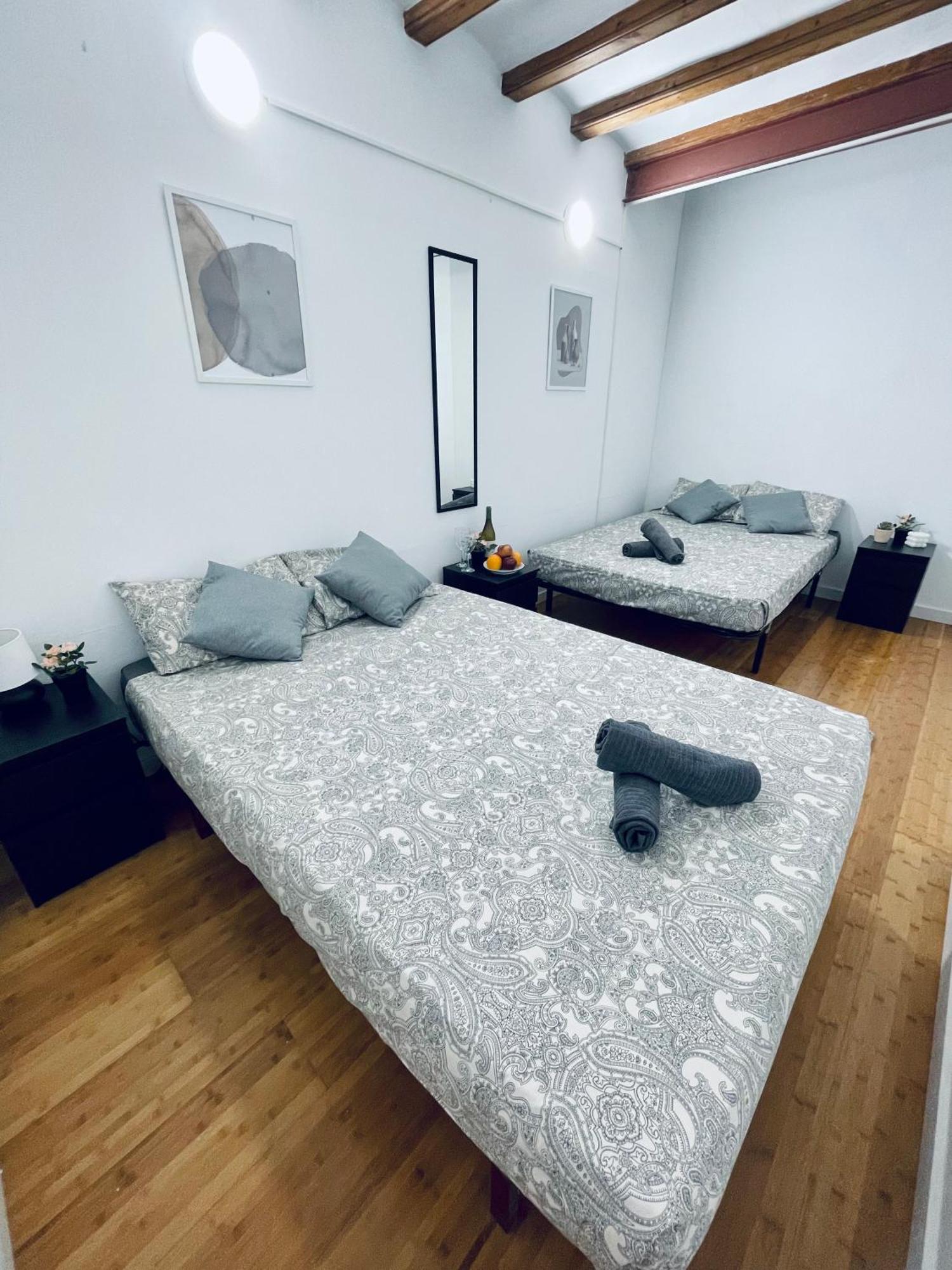 Nou De La Rambla 2 Bed & Breakfast Barcelona