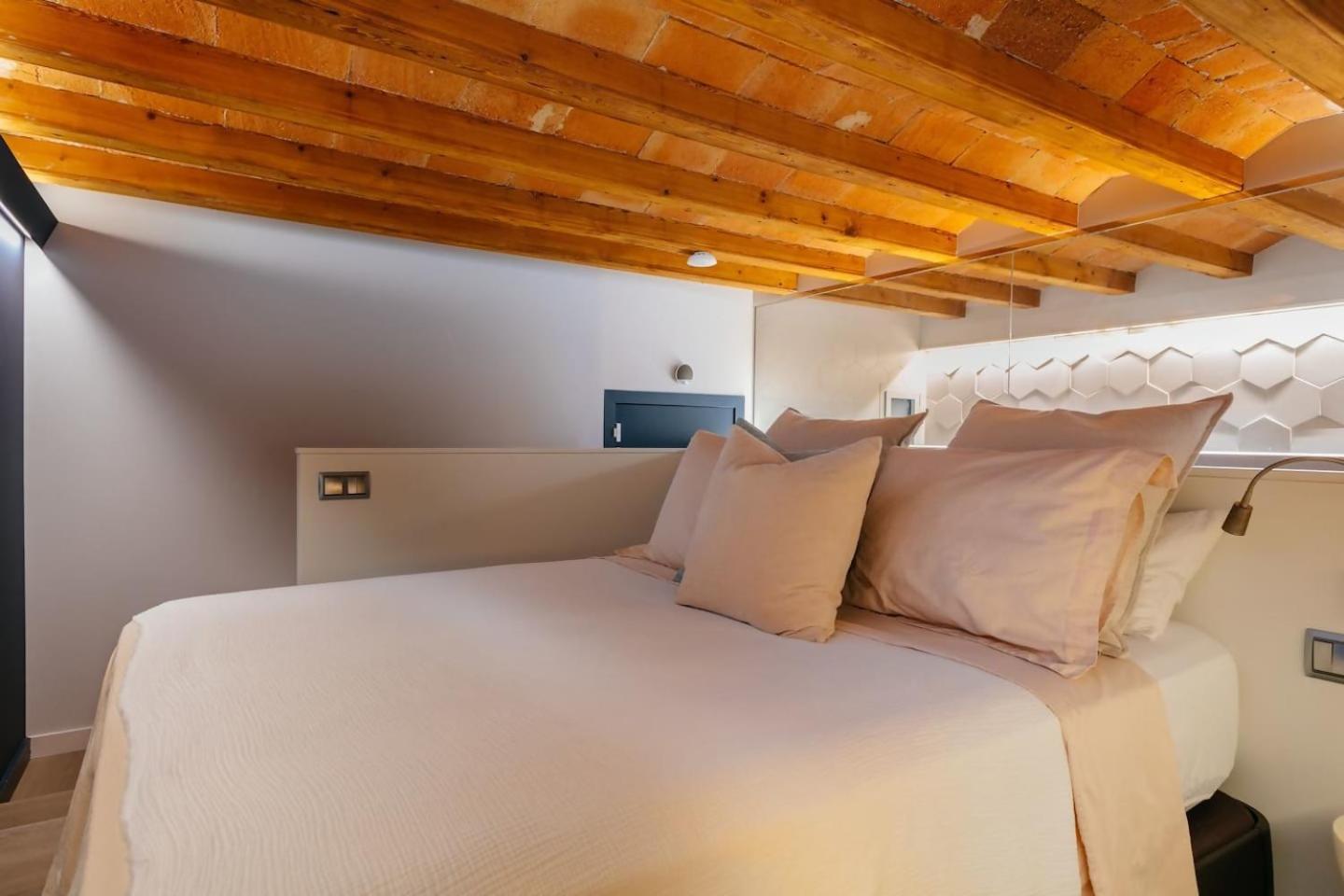 Fully Equipped Upscale Loft Weekly Cleaning Incl * Barcelona