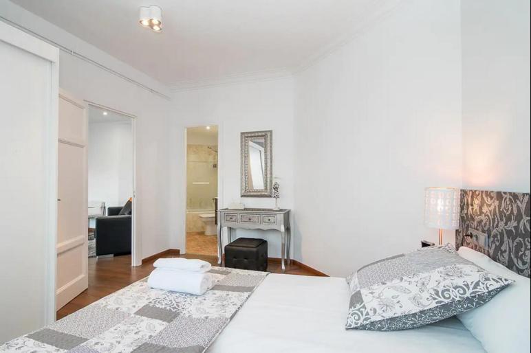 Autentic Monumental Appartement