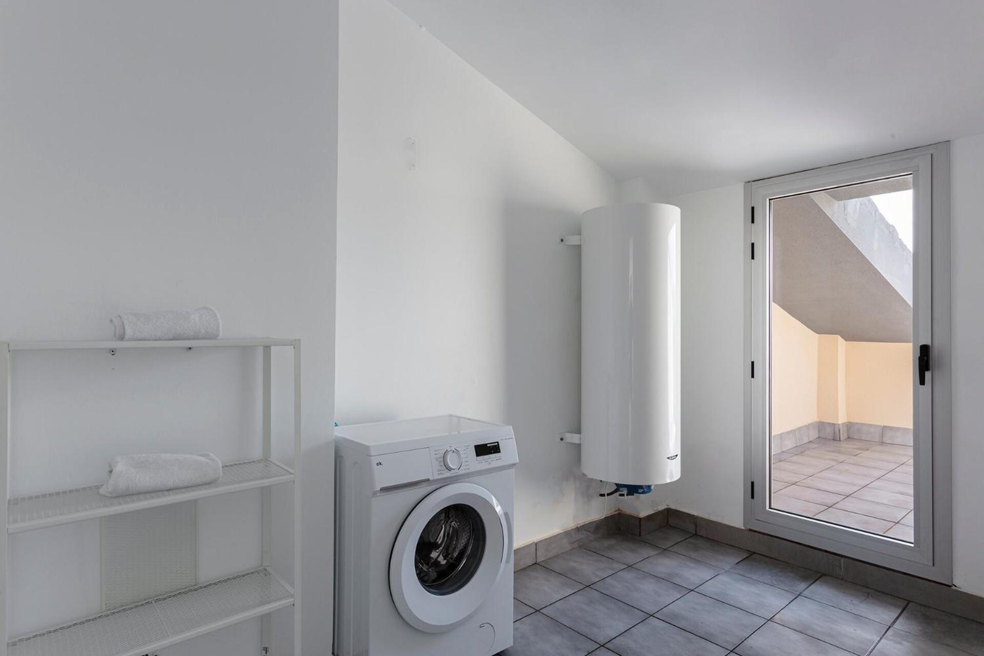 Apartment 4237 - Ab Santa Coloma Iii *
