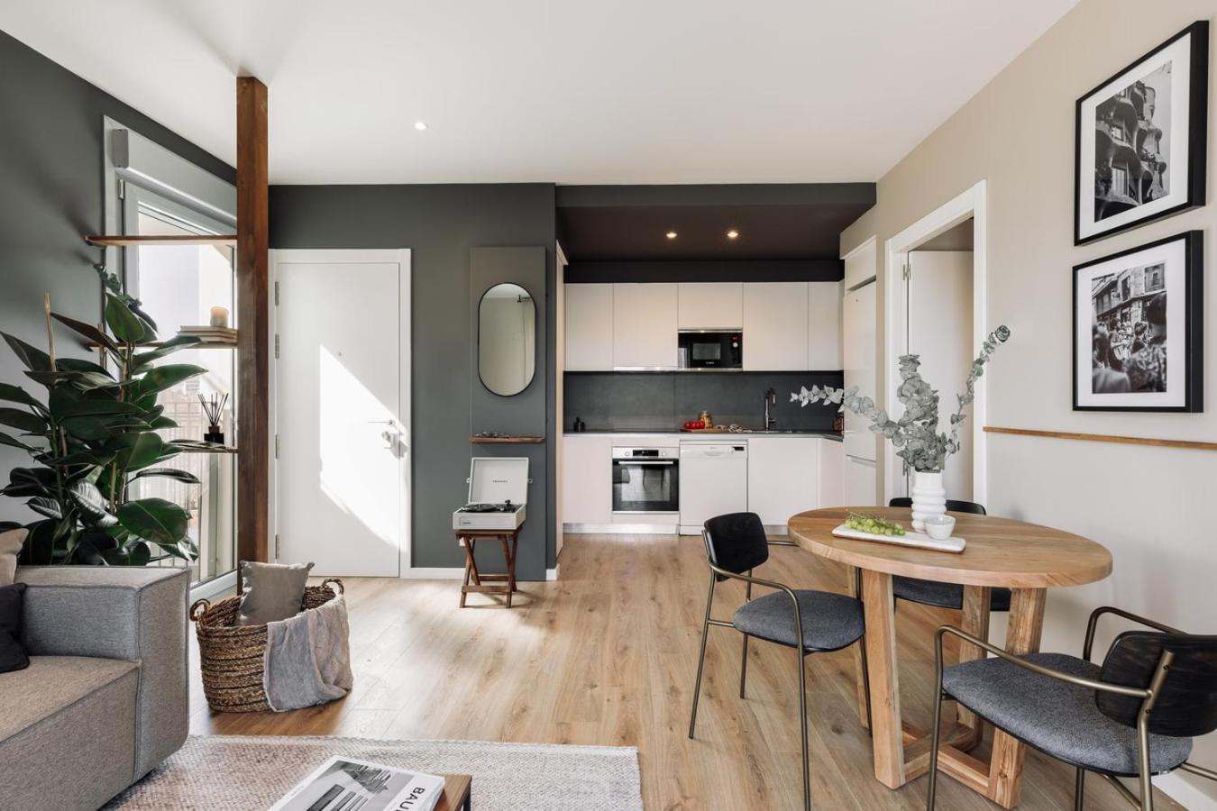 Apartment Roc - 2 Bedrooms In Poblenou Barcelona