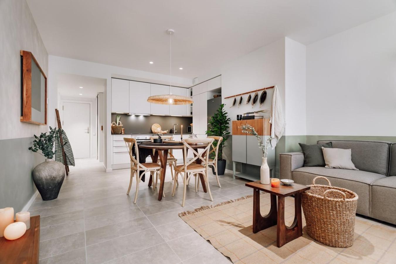 Mojacar - 2 Bedrooms In Eixample Esquerra Apartamento