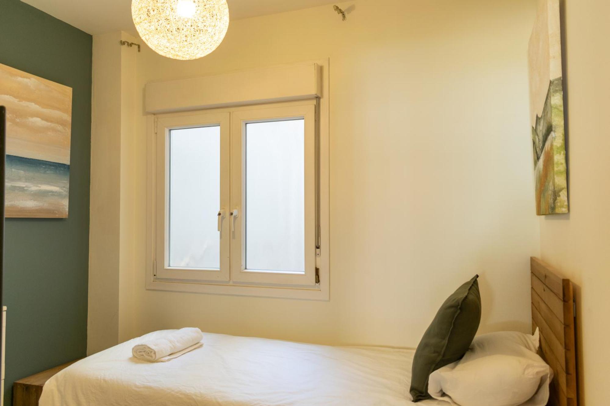 Cozy In Residential Center By Maison Pinata Appartement