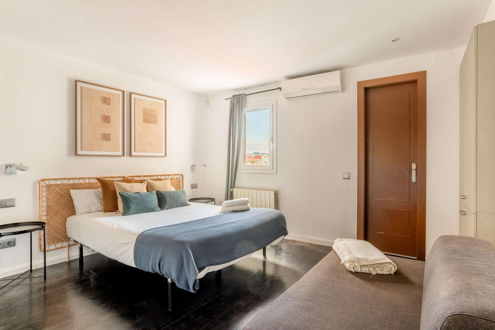 Amazing 3 Bedroom Penthouse In Plaza Espana Apartment Barcelona