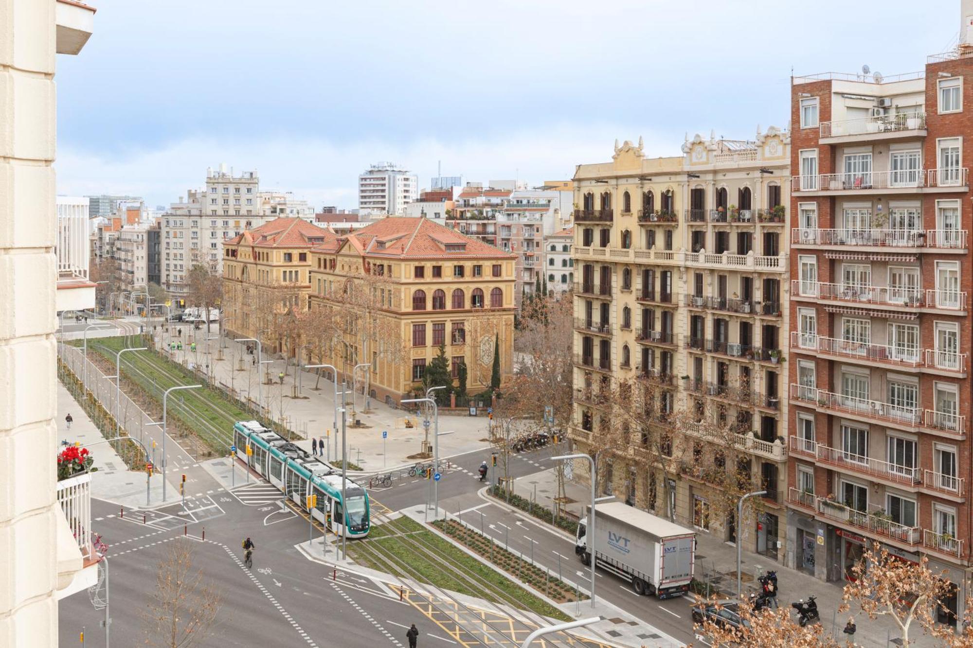 Apartment The Diagonal Sagrada By Sweett *