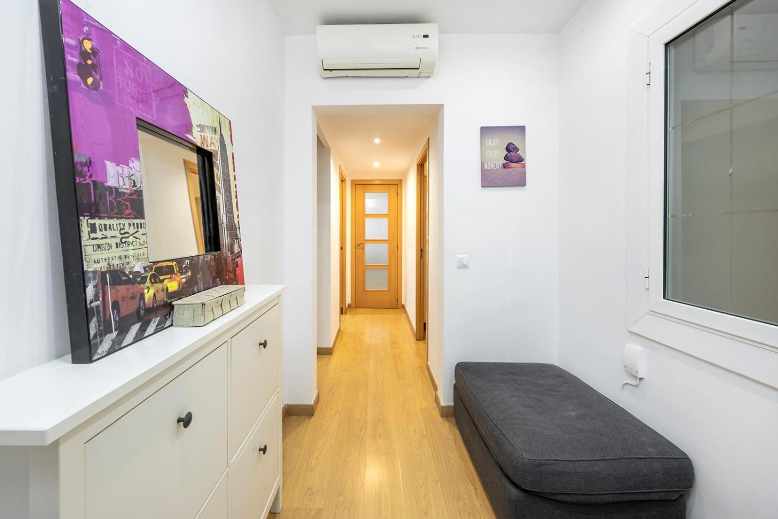 Cozy Terrace In Eixample Apartment *
