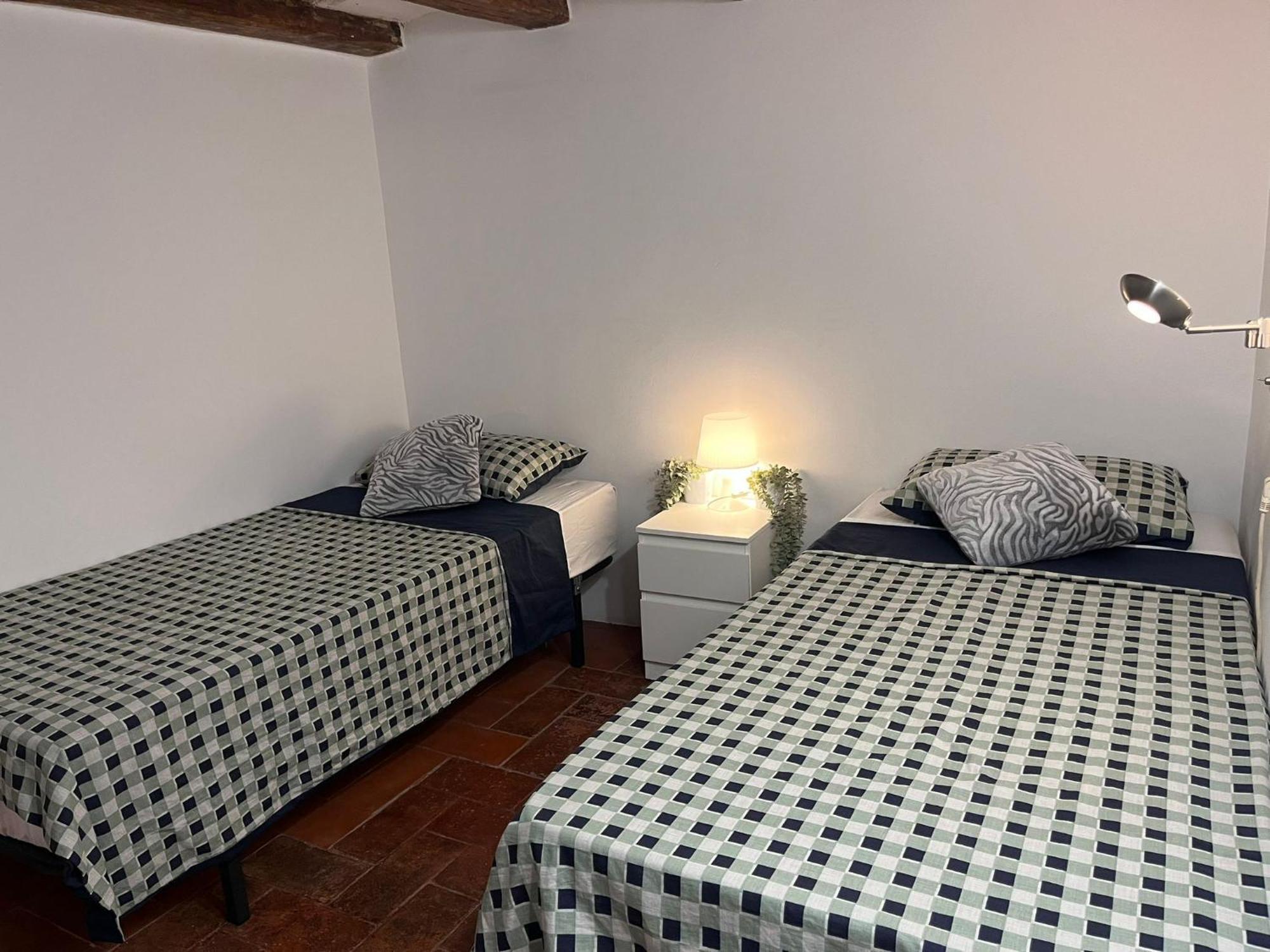 Cataluna Homestay *