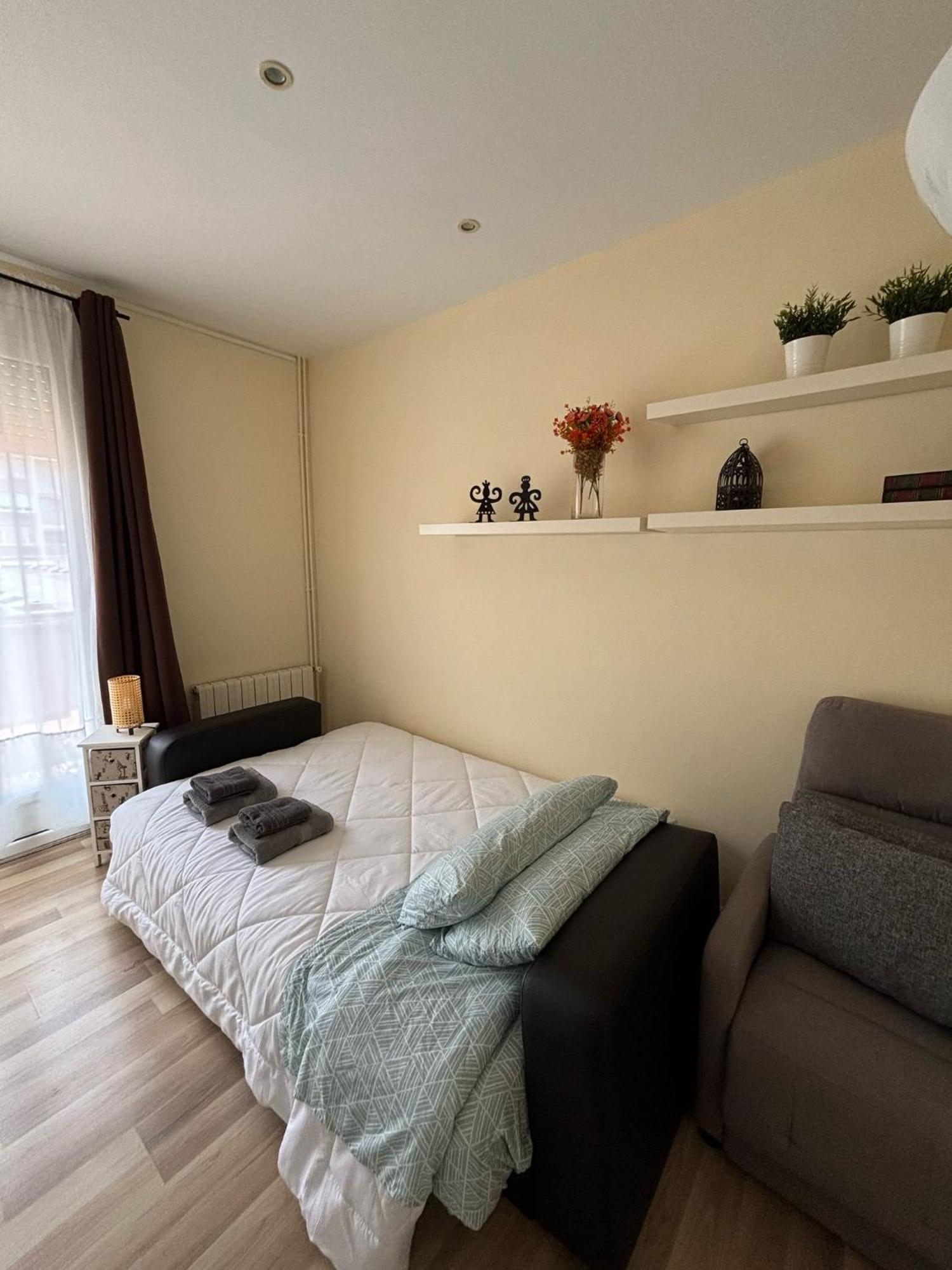 Example Apartment *