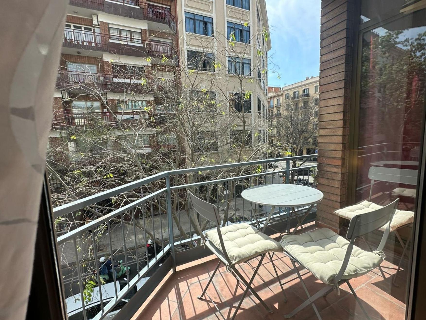 Nuevo Arago Couette-café Barcelone