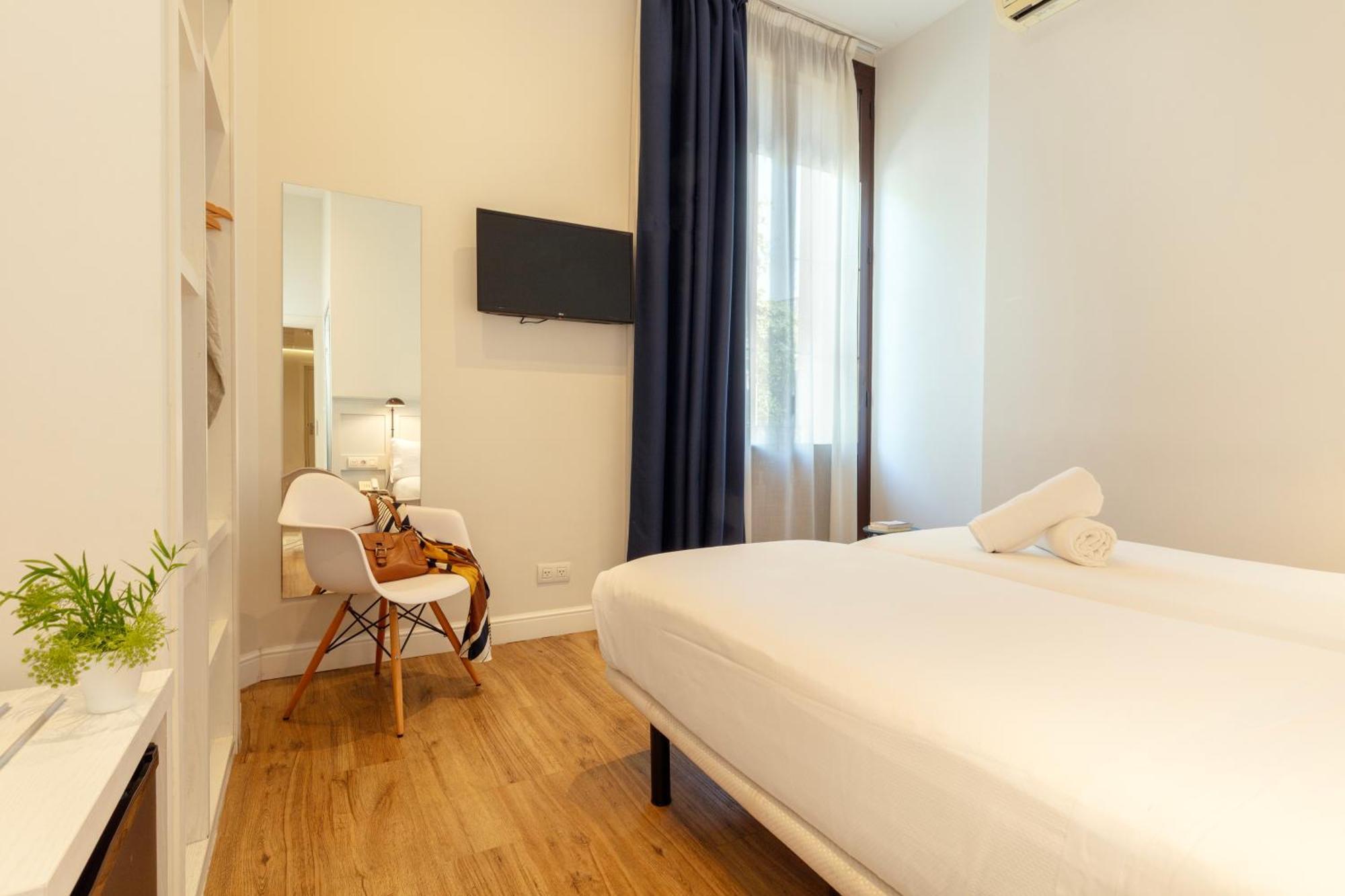 Guest house Som Nit Born Barcelona