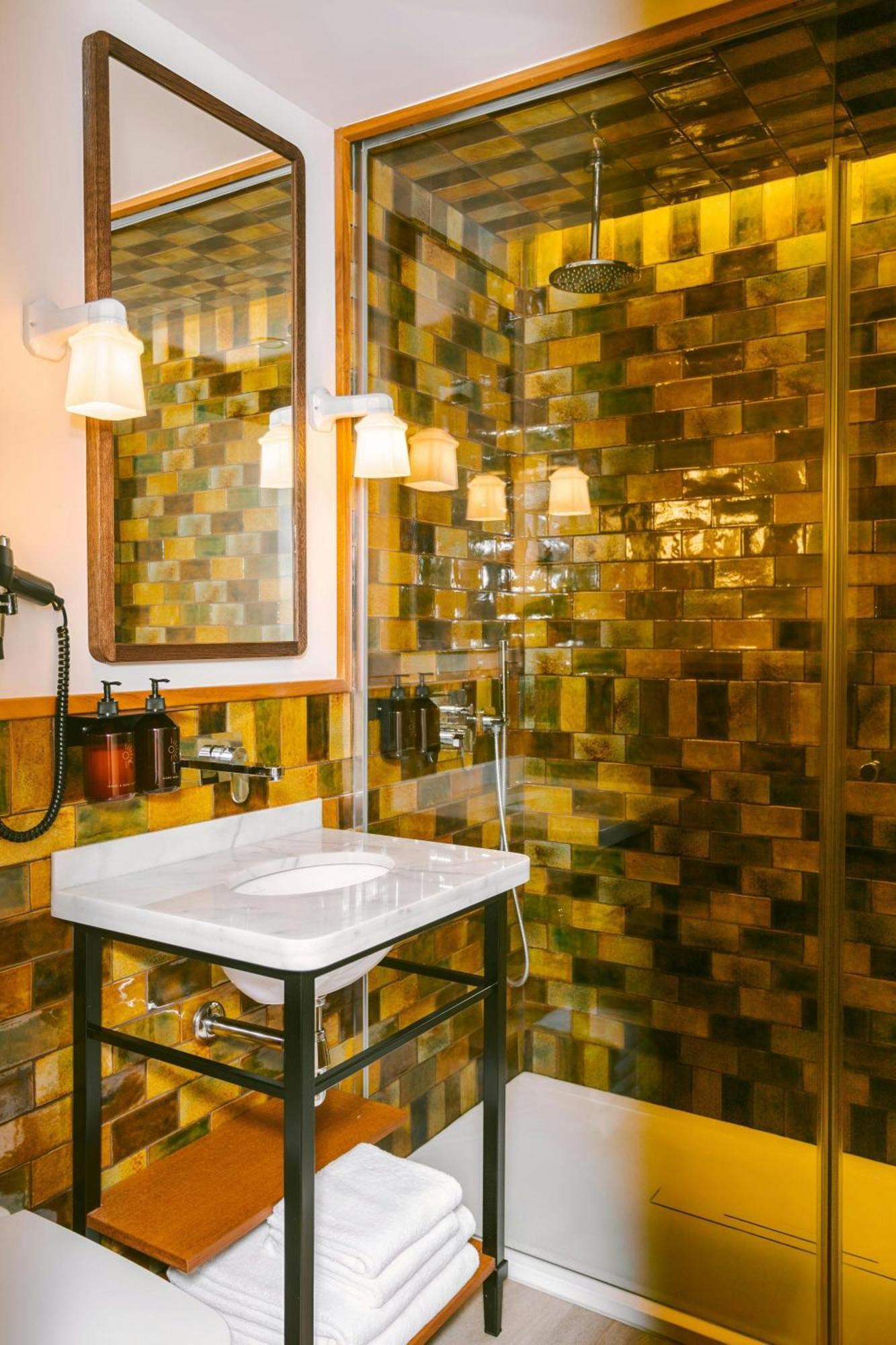 Casa Luz Placa Universitat, Sonder By Marriott Bonvoy Barcelona